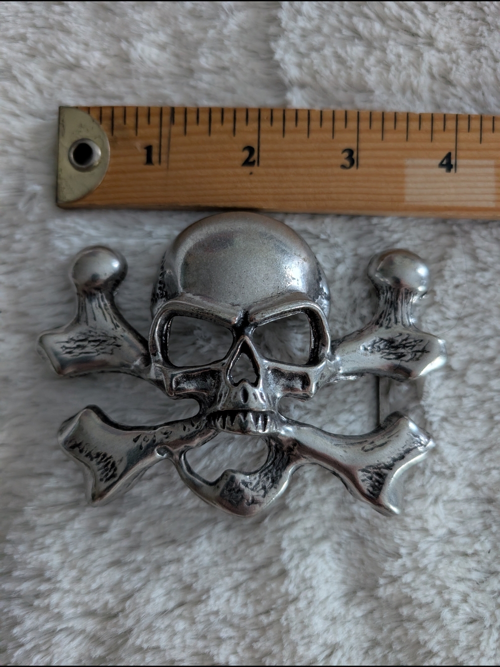 Silver Skull and Crossbones Belt buckle - Metallic Statement Accessory